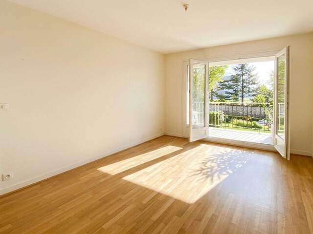 Appartement 4 pièces (avec balcon, parking sous-sol et cave) — photo du bien