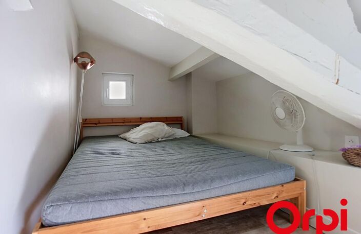 AVIGNON INTRA MUROS Appartement À Vendre Quartier Teinturiers — photo 5