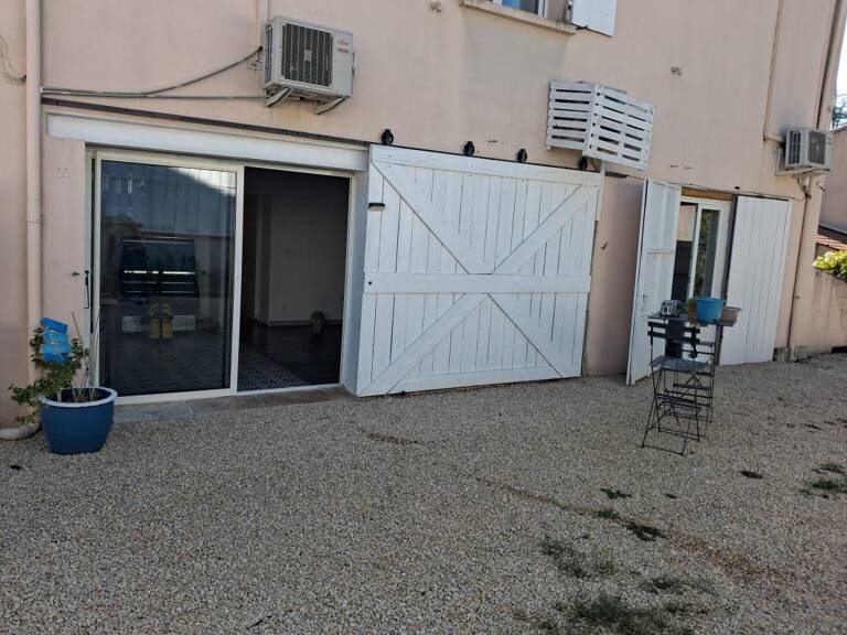 Appartement À Louer Non Meublé — photo 1