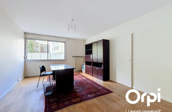 Appartement T1/T2 de 45m² cœur Gratte Ciel — photo 3