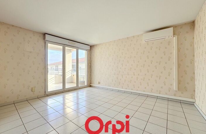 T3 de 68m² avec terrasse et garage en option, résidence 2005 — photo 2