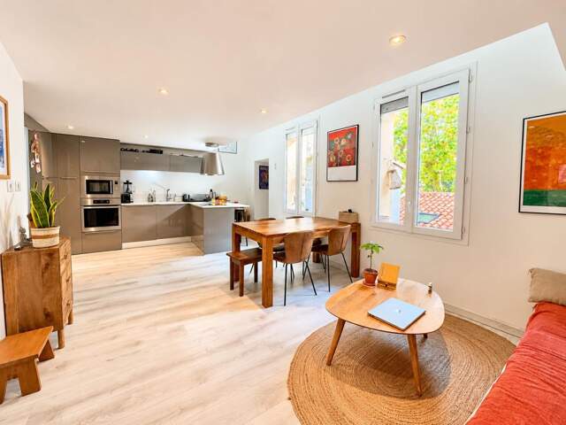Duplex au calme absolu en centre-ville — photo du bien
