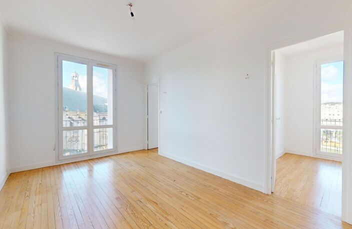 EXCLUSIVITÉ - LE HAVRE/NOTRE-DAME - APPARTEMENT T3 À VENDRE - 2 CHAMBRES  - QUARTIER RECHERCHÉ - CAVE - BELLE VUE — photo 2