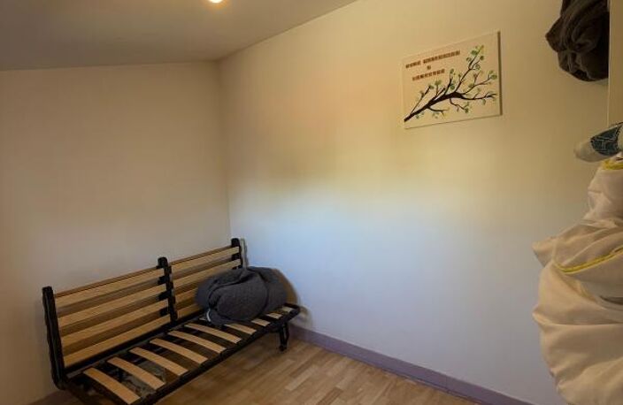Maison T3 avec bureau et extérieur – Centre-ville de Labruguière — photo 5