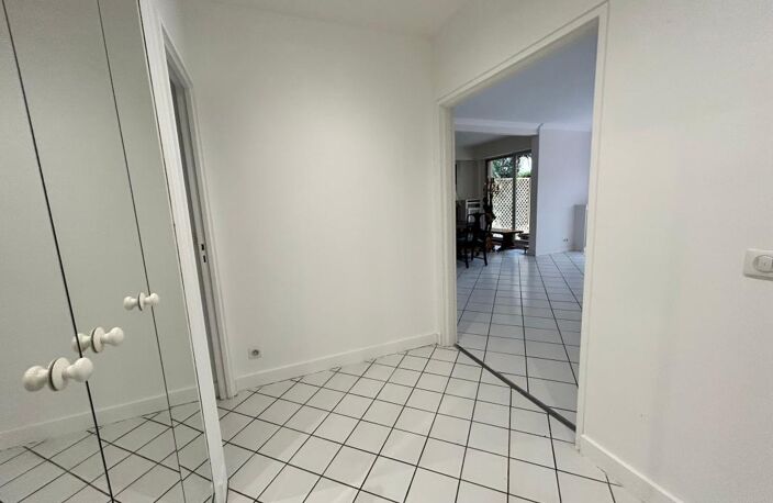 Appartement À Vendre — photo 2