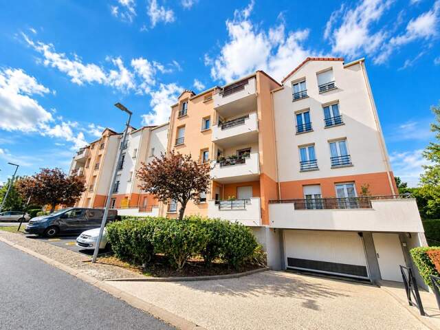 COUP DE CŒUR ASSURÉ ! UN JOLI 2 PIÈCES AVEC GRAND BALCON ! — photo du bien