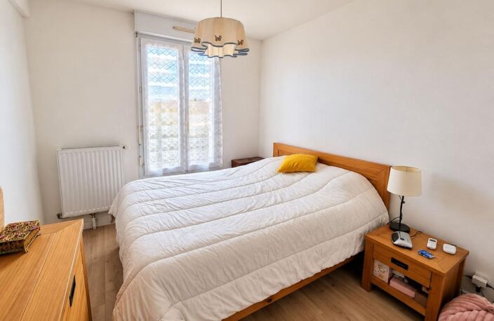 COUP DE CŒUR ASSURÉ ! UN JOLI 2 PIÈCES AVEC GRAND BALCON ! — photo 4