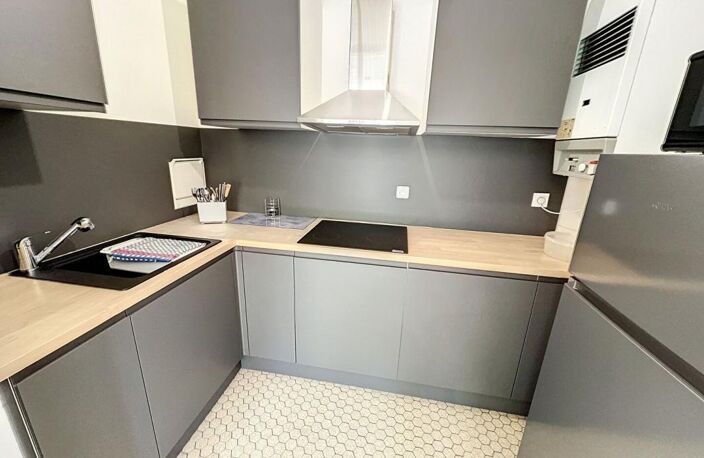 🌟 Coup de cœur à Orléans : Superbe T2 meublé avec balcon & box privé ! 🏙️ — photo 2