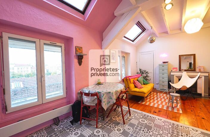 GRENOBLE CHAMPIONNET Studio de 39m2 + Cave + Galetas — photo 2