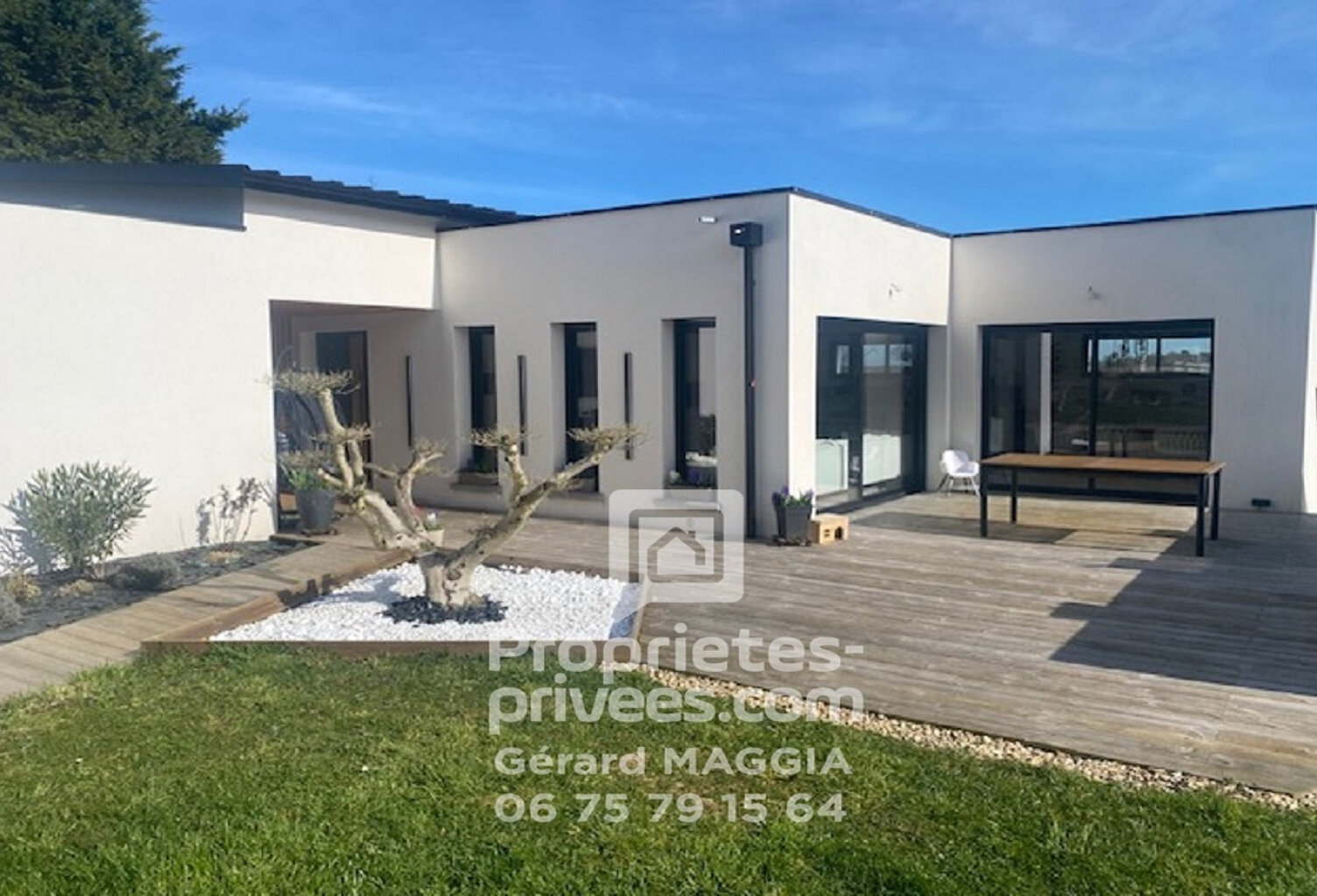 MOUSTOIR AC Maison  contemporaine 5 pièce(s) 160 m2 — photo 1