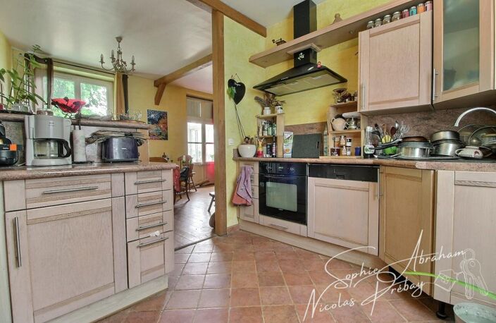 Maison en pierres, 4 chambres avec jardin clos — photo 3