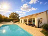 Ambares Et Lagrave ,Maison familiale rénovée de 230 m2 habitables - 8 pièces -5 chambres  dont une suite parentale en rdc - Grande pièce vie - Piscine - Parc arboré -  Carport — photo 4