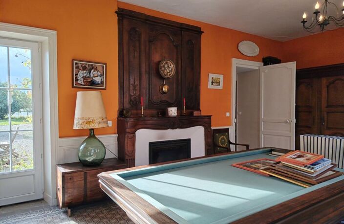 MANCHE  - MAGNIFIQUE PROPRIÉTÉ FAMILIALE EN PIERRE DU XVIIIe SIÈCLE AVEC PARC, PISCINE ET DEUX STUDIOS INDÉPENDANTS — photo 5