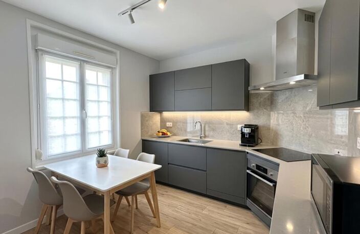 EXCLUSIVITÉ - À VENDRE MAISON CENTRE ÉPOUVILLE - JOLI  JARDIN - — photo 3