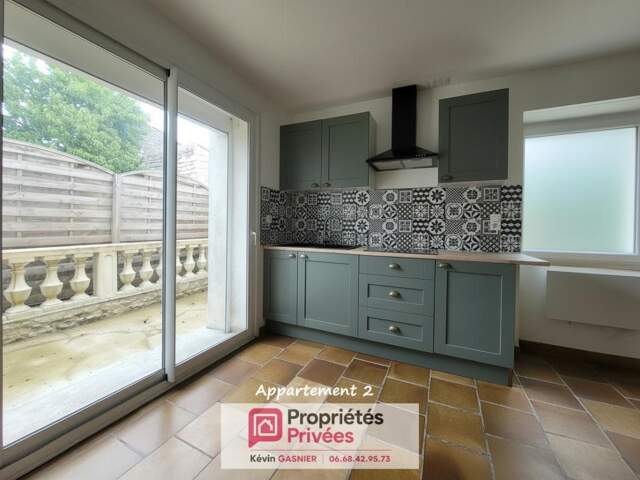 RUELLE SUR TOUVRE (16600) : Immeuble de rapport avec 4 logements + 1 local commercial — photo du bien