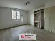 RUELLE SUR TOUVRE (16600) : Immeuble de rapport avec 4 logements + 1 local commercial — photo 4
