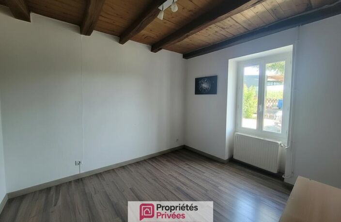 DIGNAC (16410) : Maison en pierre de 76m2 avec grange et atelier — photo 5