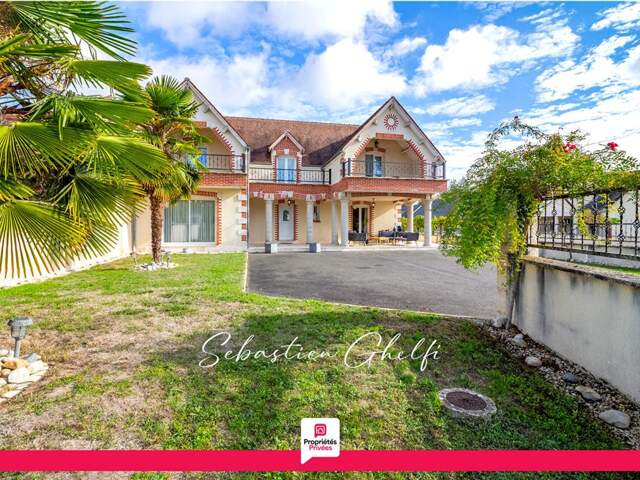 Romorantin-belle maison -4 chambres-garage-jardin-parcelle de 800m² — photo du bien