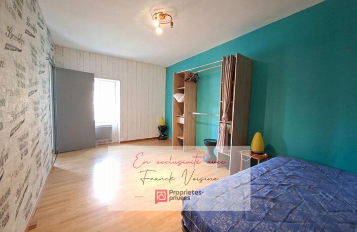 A VENDRE en EXCLUSIVITE aux Herbiers, maison de 130 m2 avec 4 chambres et 1 bureau sur une parcelle de 125 m2 — photo 5