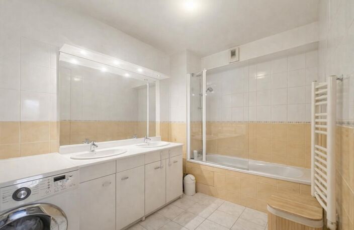 Appartement T3 - Côtes Fleuries - Bon standing - Jardin privatif et Garage — photo 3