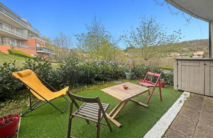 Appartement T3 - Côtes Fleuries - Bon standing - Jardin privatif et Garage — photo 4