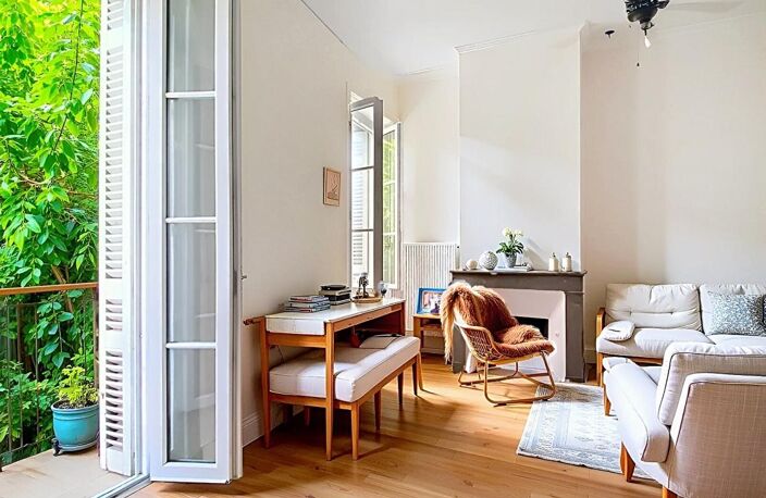 Rare maison bourgeoise en pierre de 142 m² (DPE C) ? Cour, grande cave de 70 m² et Fort potentiel — photo 3