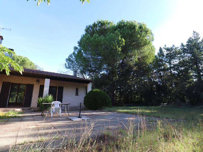 ARLES  Quartier Gimeaux  Maison de  200 m² sur 8 000 m² de terrain — photo 1