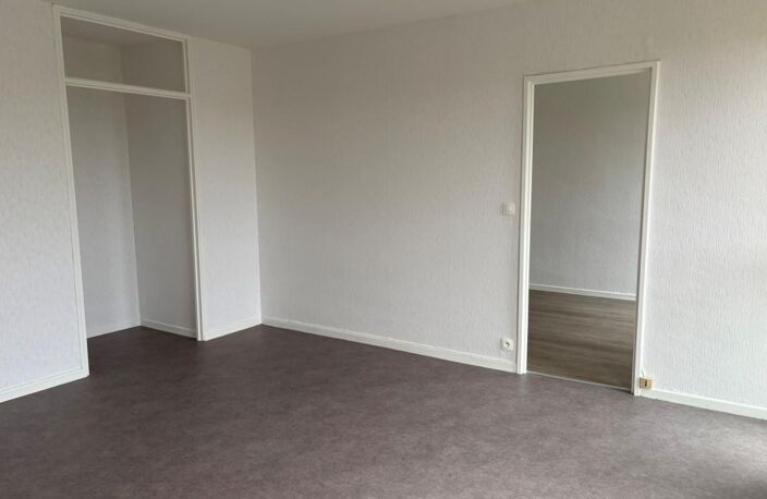 Leasing Appartement 2  pièces 50 m² La Châtre — photo 4