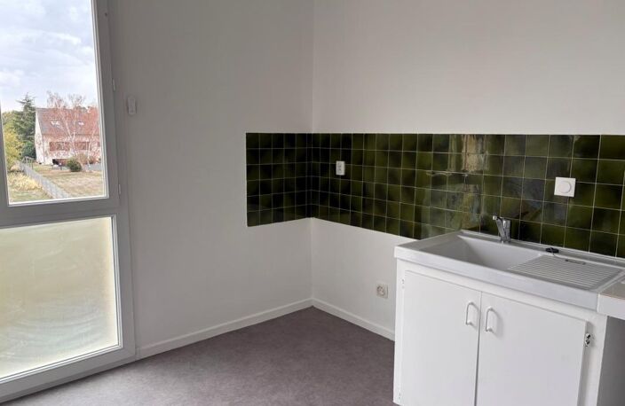 Leasing Appartement 2  pièces 50 m² La Châtre — photo 5