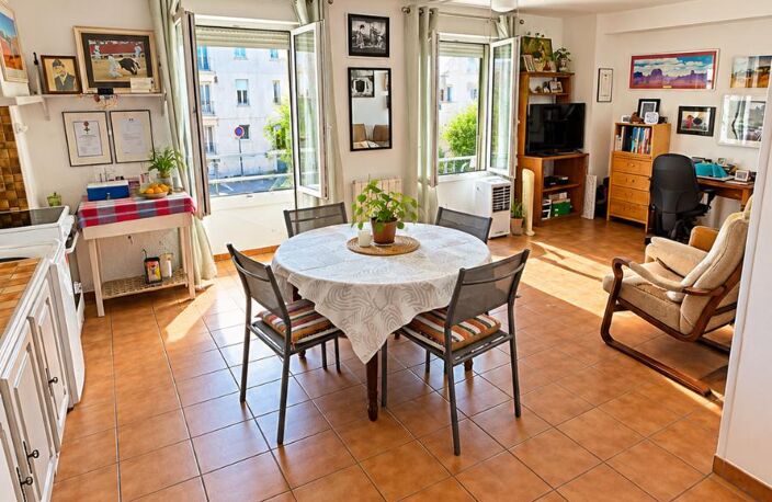 Vente immeuble   Sénas (13560) — photo 4