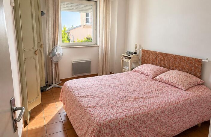 Vente immeuble   Sénas (13560) — photo 5