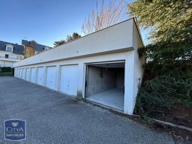 Garage à Jacob-Bellecombette — photo du bien