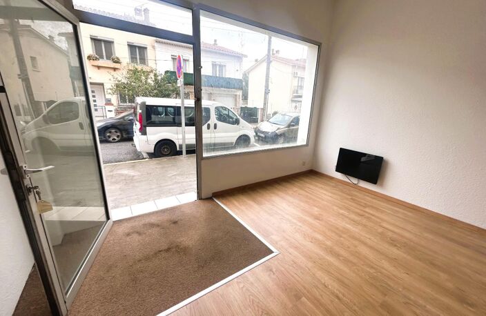 Location commerce   à Perpignan (66000) — photo 3