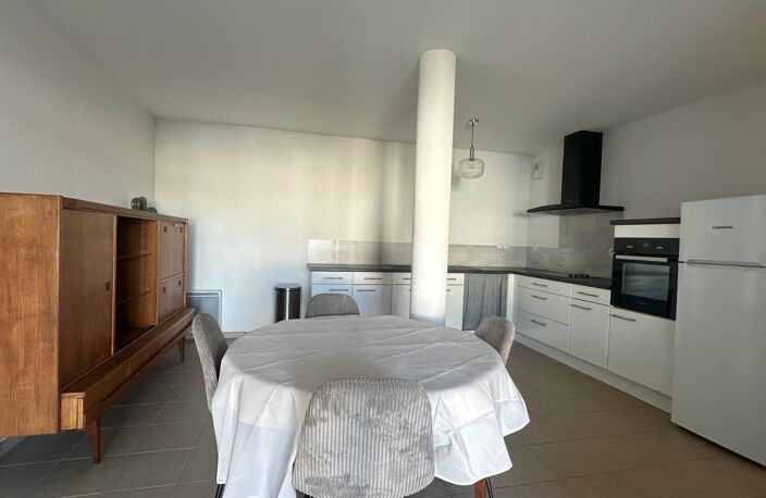 Location appartement 3 pièces 67 m² à Bayonne (64100) — photo 4
