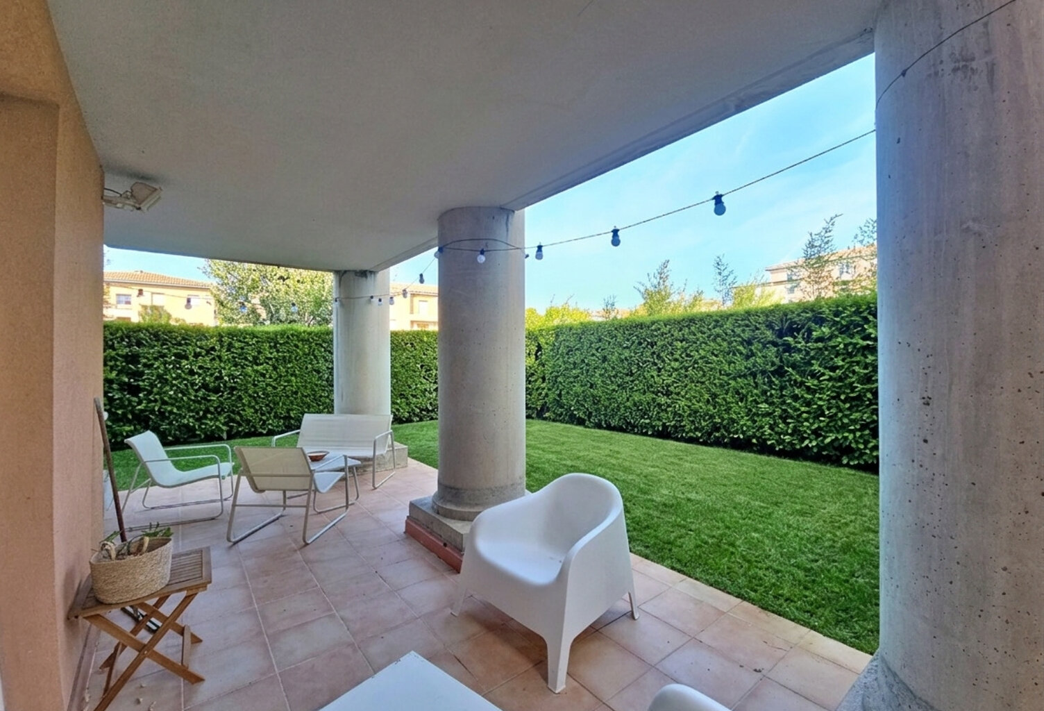 Aix-en-Provence, superbe T2  en rez-de-jardin avec immense e — photo 1