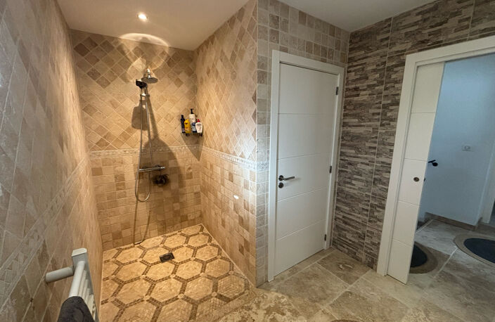 Maison de 120m2 avec Piscine en bordure de Tresques — photo 4