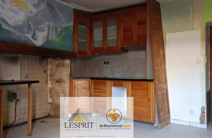 Maison de ville quartier historique, beau potentiel — photo 3