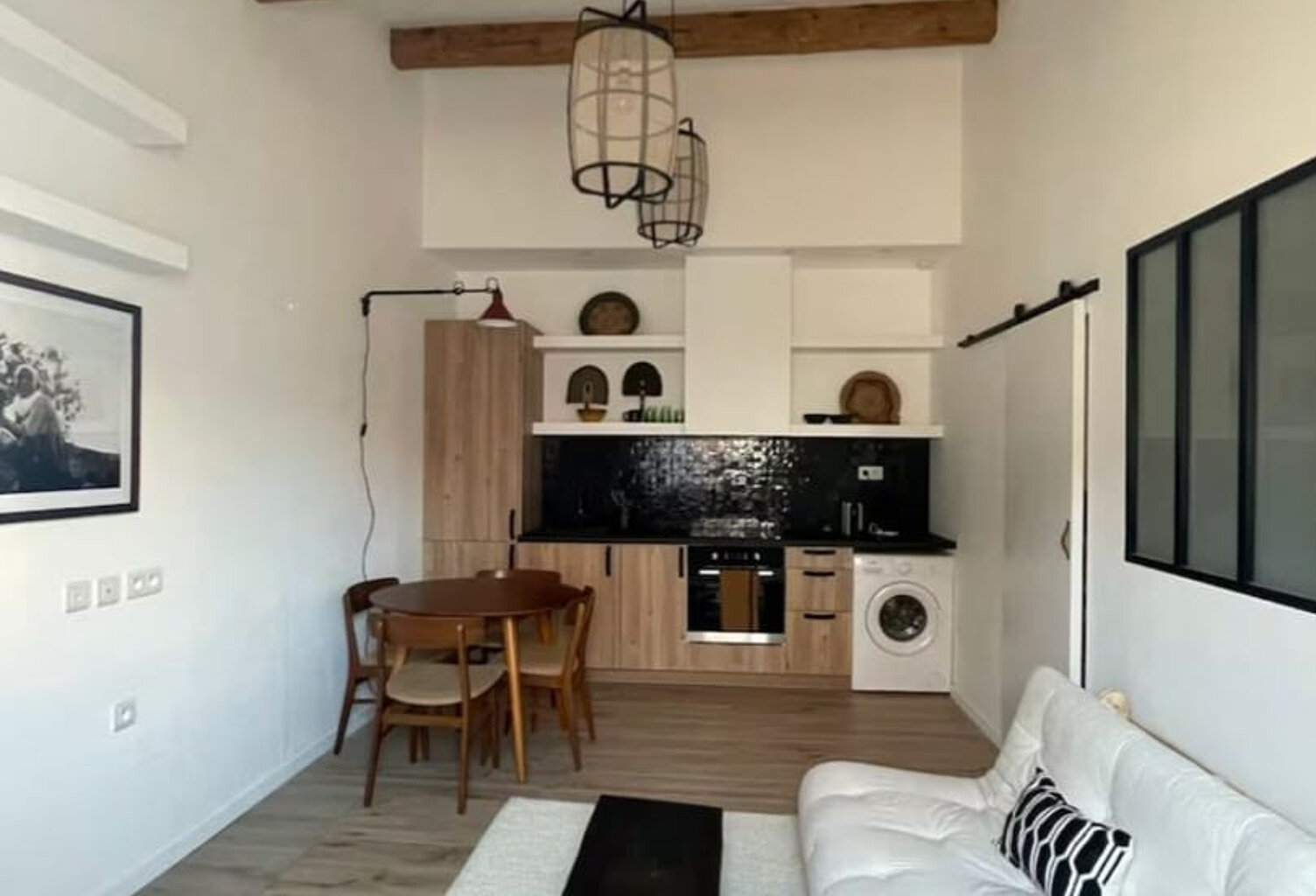 Appartement à louer 850 EUR par mois à Marseille 2 (13) — photo 1