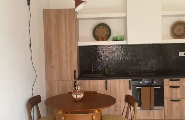 Appartement à louer 850 EUR par mois à Marseille 2 (13) — photo 3