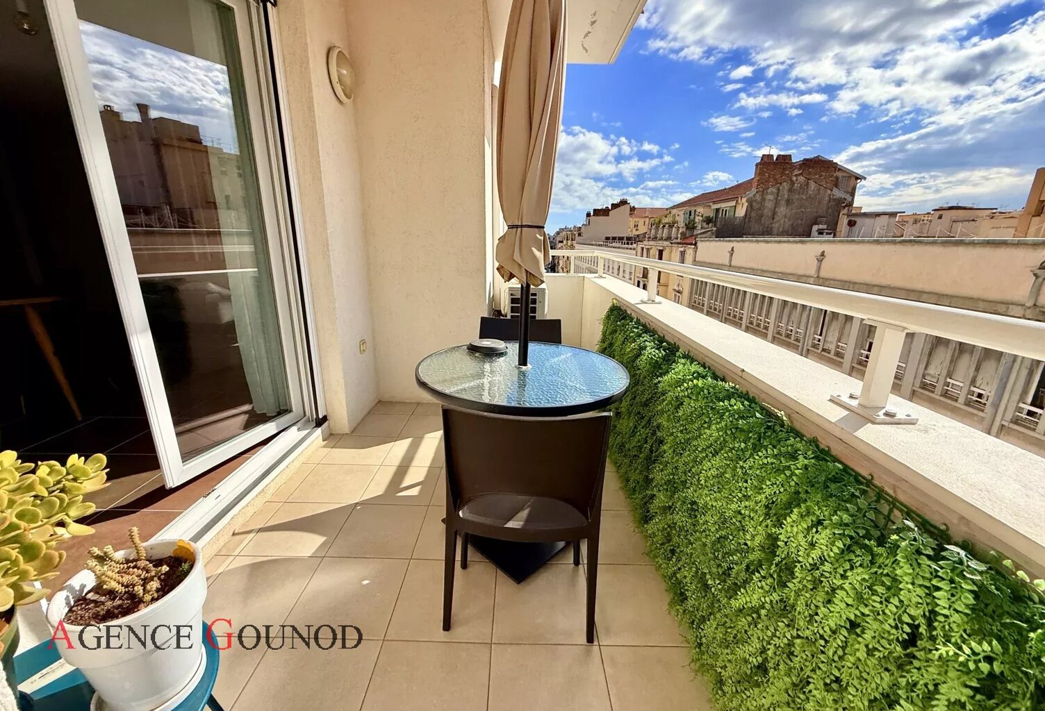 Nice Quartier des Musiciens - 3 PIECES 85m² - TERRASSE + BALCON — photo 1