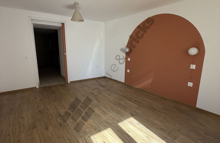 Immeuble de rapport Vittel, 4 logements rénovés, 14% brut — photo 2