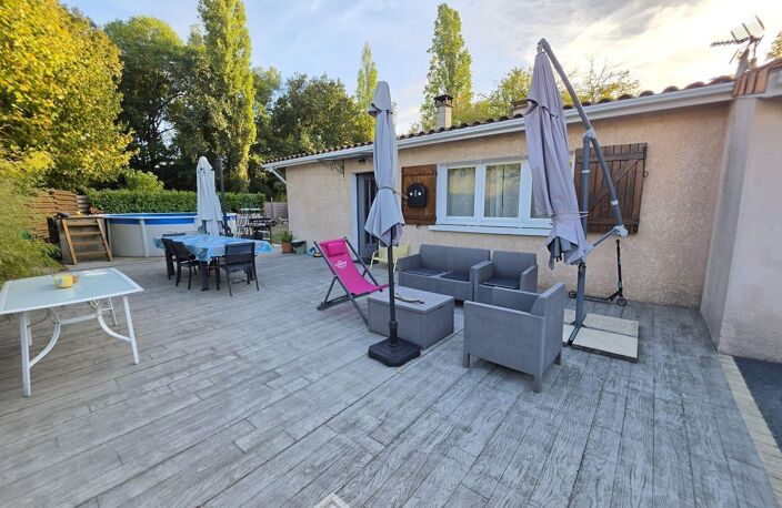 Maison - 89m² - Le Pian-Médoc — photo 2
