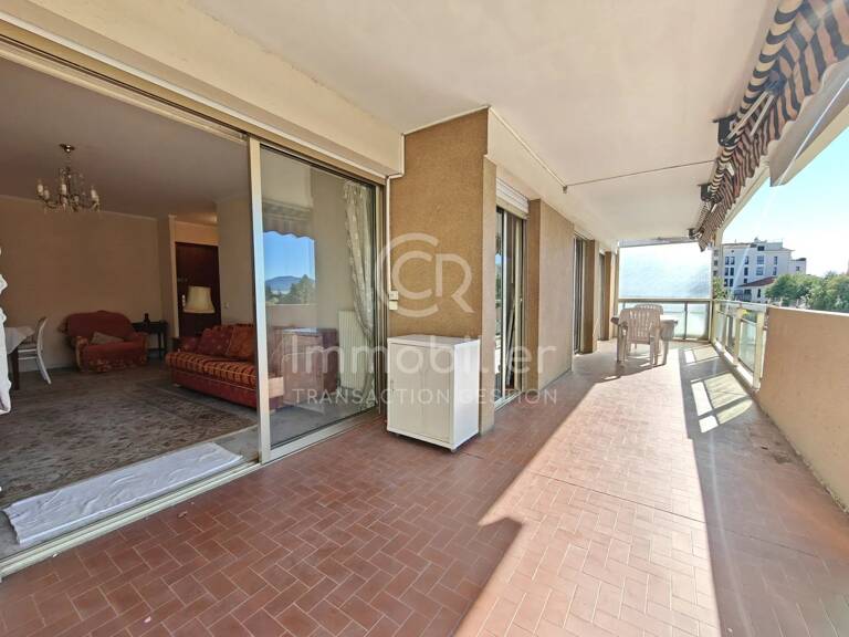 T3 CENTRE-VILLE TERRASSE 25M² PARKING+CAVE — photo 1