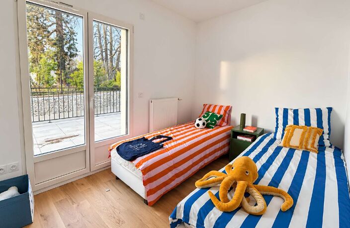 RARE À LA VENTE – SUPERBE T4 DE 130 M² AVEC EXTÉRIEURS EXCEPTIONNELS À CORMEILLES-EN-PARISIS ! — photo 4