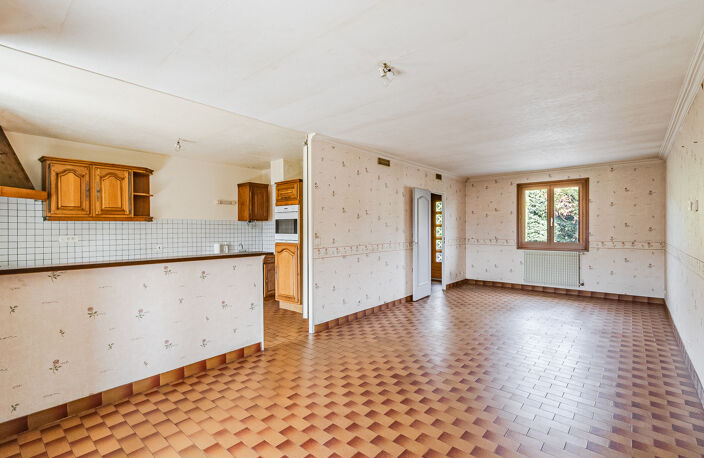 Maison familiale avec fort potentiel   Proche écoles et comm — photo 3