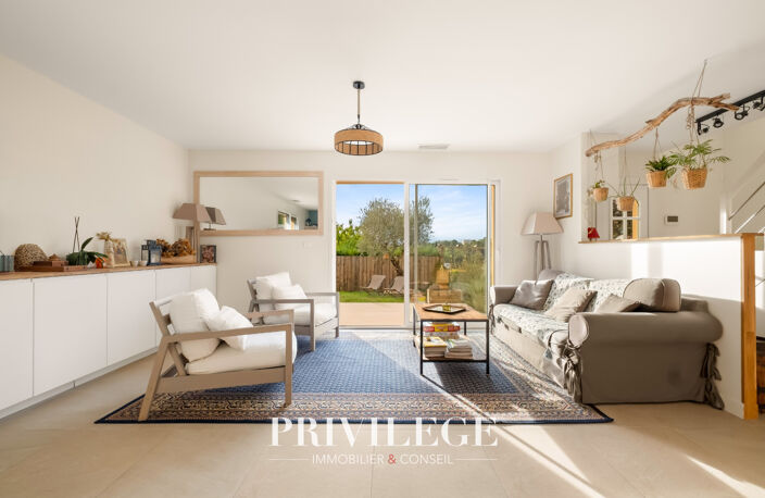 MONTANAY   UNE MAISON FAMILIALE — photo 4