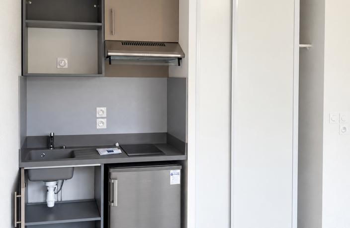 Studio quasi neuf avec salle de gym et équipement communs — photo 3