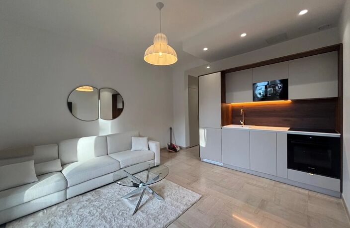 NICE – GRAND HÔTEL | STUDIO DE PRESTIGE AVEC BALCON FACE À LA CO — photo 3