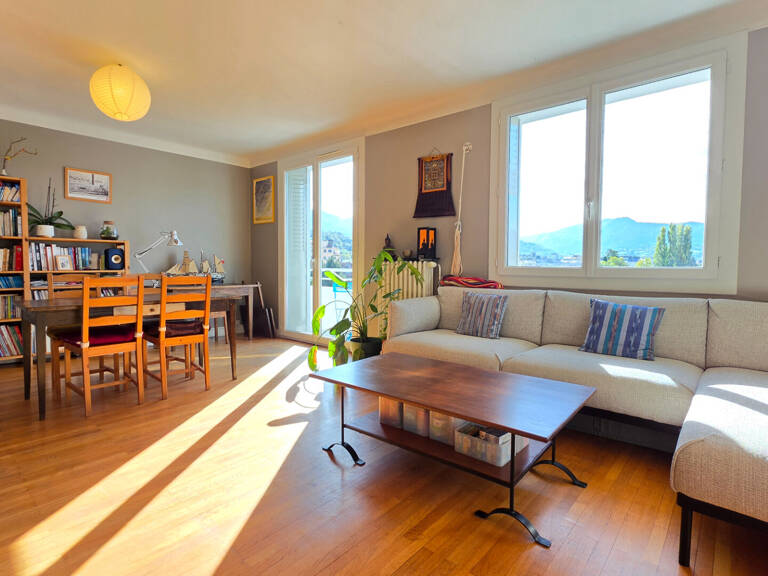 CHAMBERY - T4 DERNIER ETAGE — photo 1