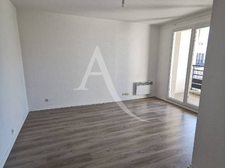 T2 36m² + BALCON + PARKING - CERGY LE HAUT — photo 1